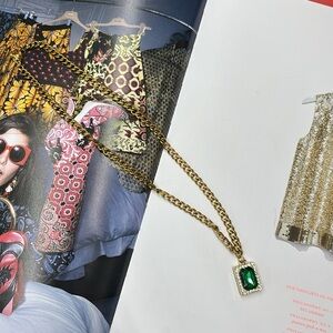 Deli Luxe Gold-Plated Necklace with Emerald Green Gemstone Pendant